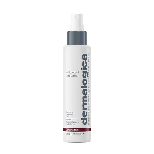 Eine weiße 150-ml-Flasche Antioxidant HydraMist mit Pumpverschluss, gekennzeichnet als straffendes und feuchtigkeitsspendendes Gesichtsspray für dynamische Haut und Schutz vor Alterung.