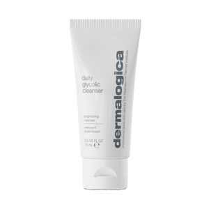 Eine 15-ml-Tube Daily Glycolic Cleanser Luxus-Probe, gekennzeichnet als aufhellendes Reinigungsmittel. Bitte beachten: nicht lieferbar.