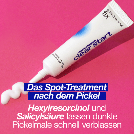 Tube der Post-Breakout Fix Creme von , leicht ausgedrückt auf rosa Hintergrund.